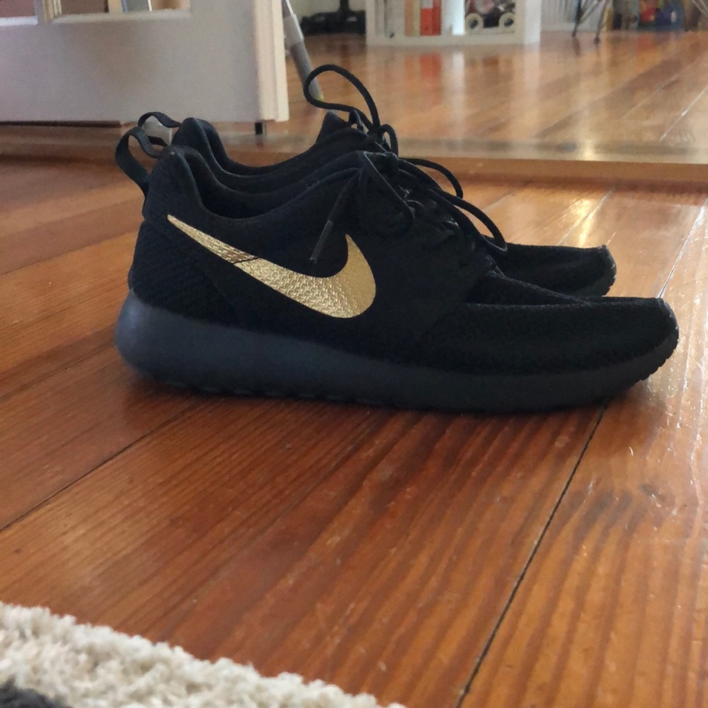 Custom Made Nike Roshe